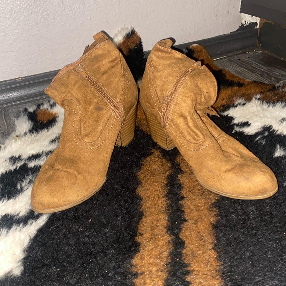 Brash booties